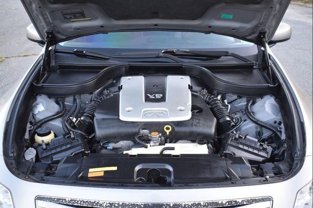 Photo of 2008 Gray INFINITI G35x