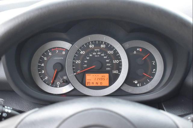 Photo of 2009 Classic Silver Metallic Toyota RAV4