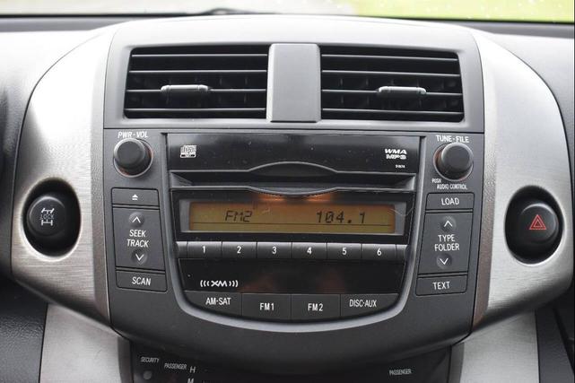 Photo of 2009 Classic Silver Metallic Toyota RAV4