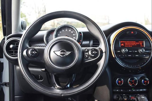 Photo of 2015 Gray MINI Hardtop