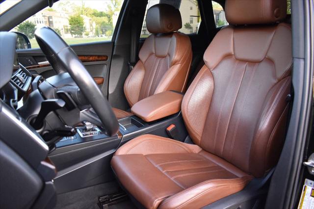 Photo of 2018 Black Audi Q5