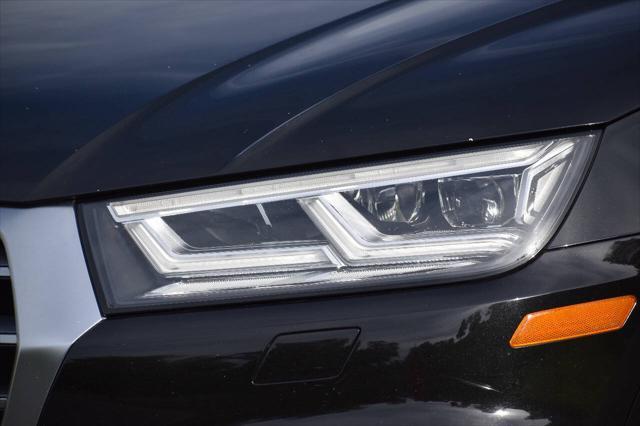 Photo of 2018 Black Audi Q5
