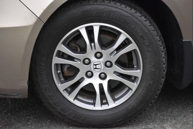 Photo of 2011 Champagne Honda Odyssey