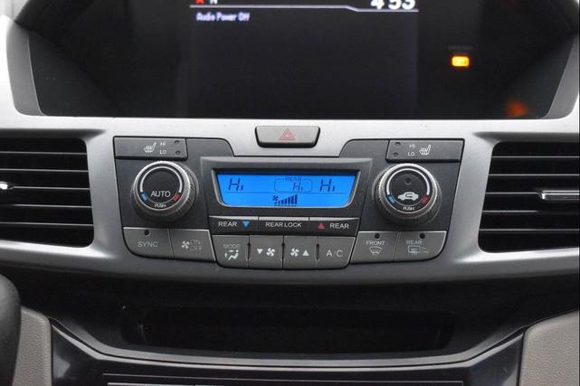Photo of 2011 Champagne Honda Odyssey