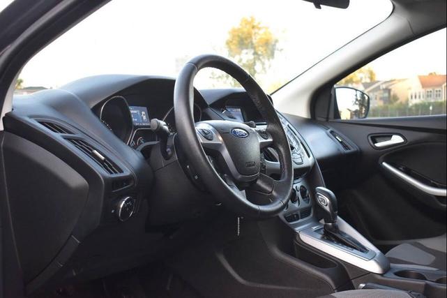 Photo of 2012 Gray Ford Focus