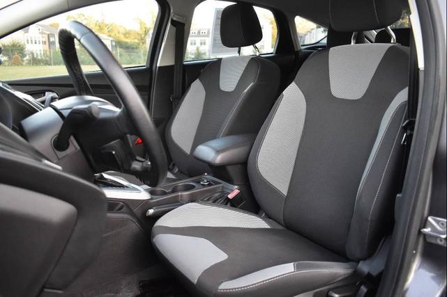 Photo of 2012 Gray Ford Focus