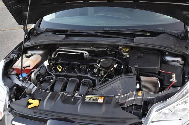Photo of 2012 Gray Ford Focus