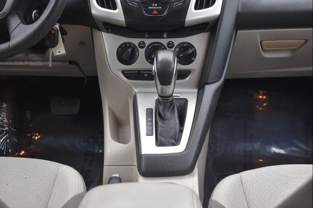 Photo of 2014 Gray Ford Focus