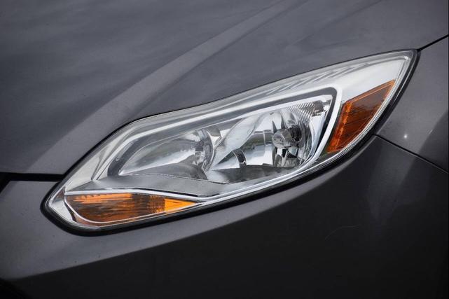 Photo of 2014 Gray Ford Focus