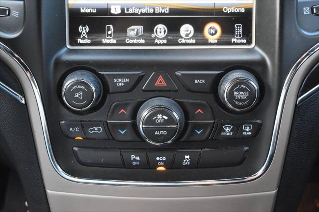Photo of 2014 Silver Jeep Grand Cherokee