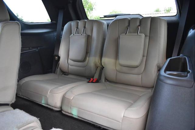 Photo of 2015 Brown Ford Explorer