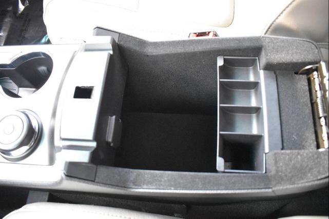 Photo of 2015 Brown Ford Explorer
