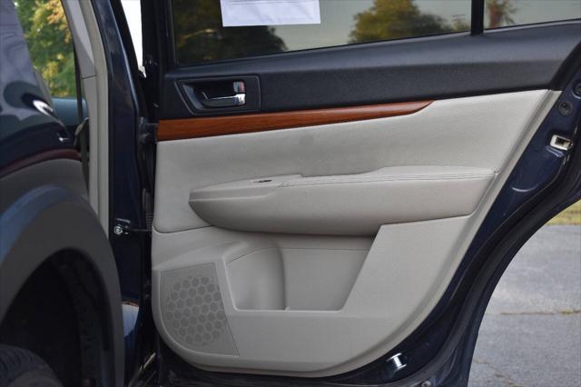 Photo of 2013 Deep Indigo Pearl Subaru Outback