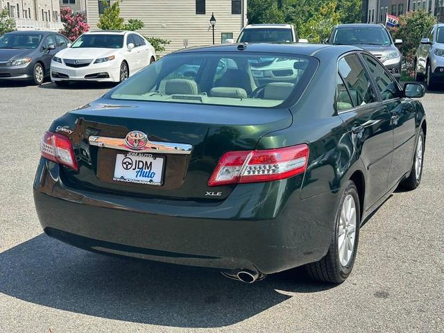 Photo of 2011 Green Toyota Camry