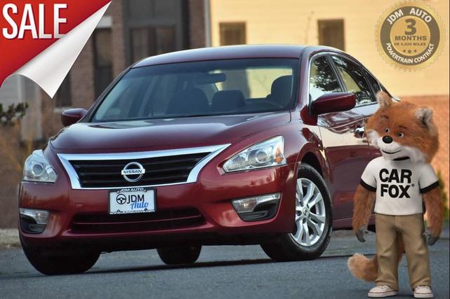 Photo of 2014 Cayenne Red Metallic Nissan Altima