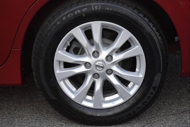 Photo of 2014 Cayenne Red Metallic Nissan Altima