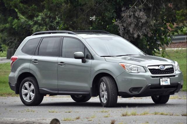 Photo of 2015 Green Subaru Forester