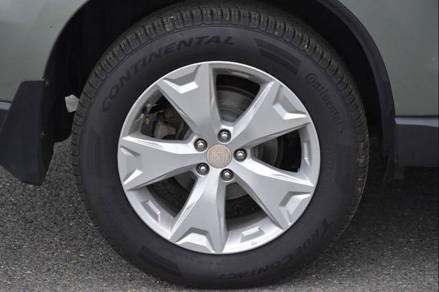 Photo of 2015 Green Subaru Forester