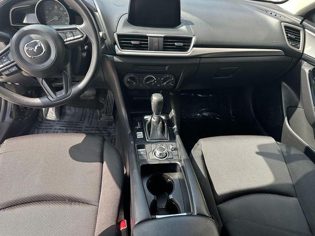 Photo of 2017 Snowflake White Pearl Mica Mazda Mazda3