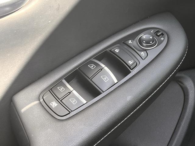 Photo of 2024 Black Obsidian INFINITI QX50
