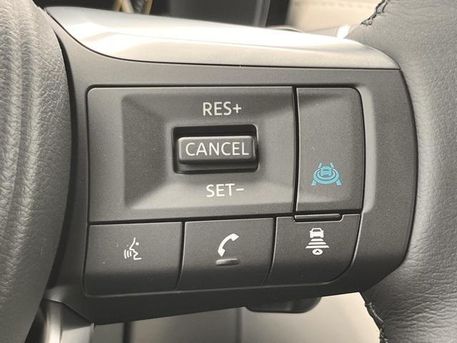 Photo of 2026 Radiant White INFINITI QX60