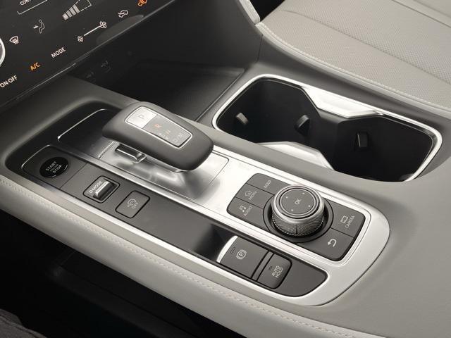 Photo of 2026 Radiant White INFINITI QX60