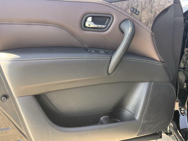 Photo of 2023 Black Obsidian INFINITI QX80