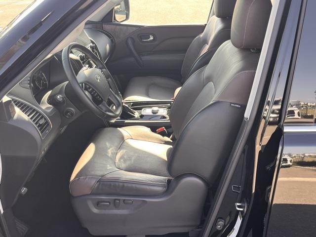 Photo of 2023 Black Obsidian INFINITI QX80
