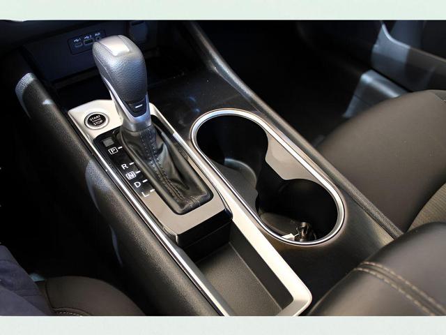 Photo of 2024 Brilliant Silver Metallic Nissan Altima