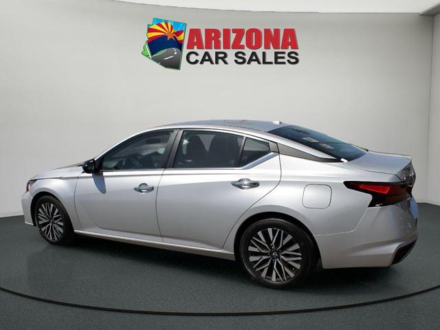 Photo of 2024 Brilliant Silver Metallic Nissan Altima