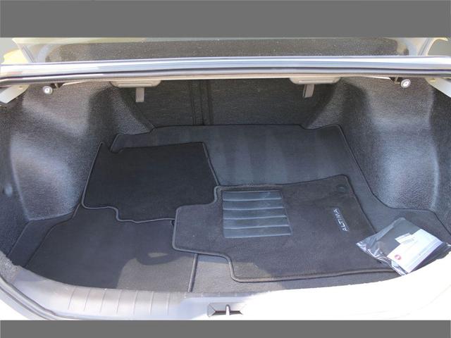 Photo of 2024 Brilliant Silver Metallic Nissan Altima