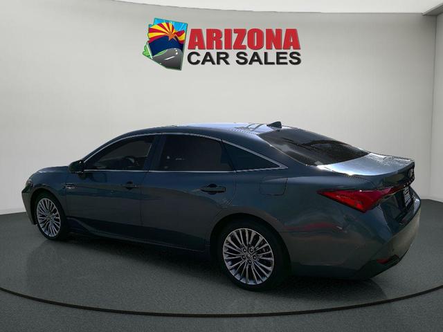Photo of 2021 Harbor Gray Metallic Toyota Avalon Hybrid