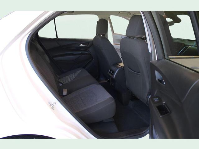 Photo of 2023 Summit White Chevrolet Equinox