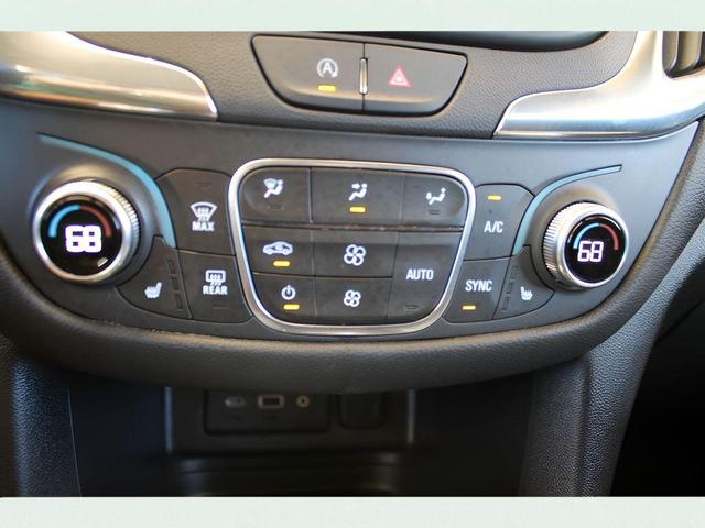 Photo of 2023 Summit White Chevrolet Equinox