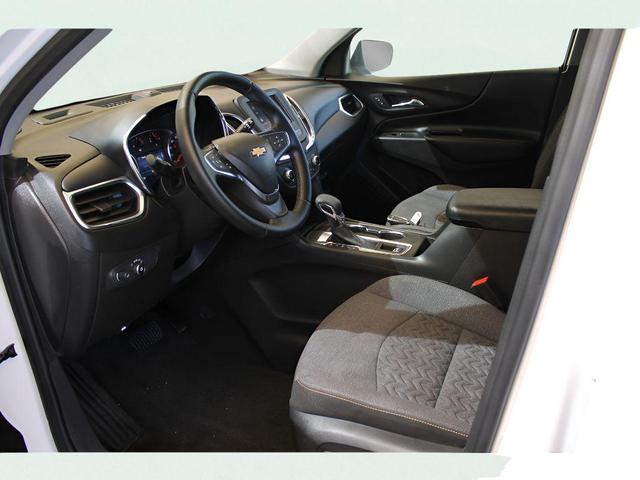 Photo of 2023 Summit White Chevrolet Equinox