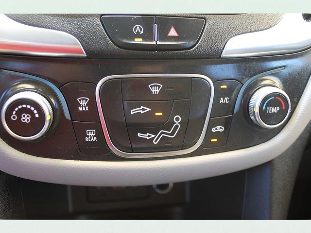 Photo of 2022 Summit White Chevrolet Equinox