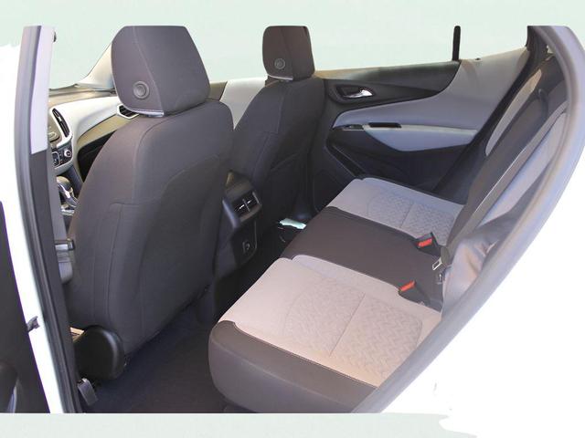 Photo of 2022 Summit White Chevrolet Equinox