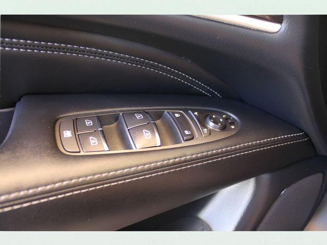 Photo of 2020 Black Obsidian INFINITI QX60