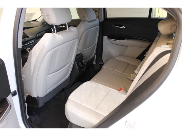Photo of 2019 Crystal White Tricoat Cadillac XT4