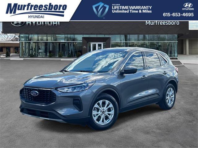 Photo of 2023 Carbonized Gray Metallic Ford Escape