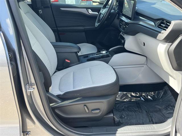 Photo of 2023 Carbonized Gray Metallic Ford Escape