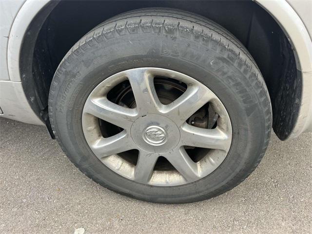 Photo of 2017 Quicksilver Metallic Buick Enclave