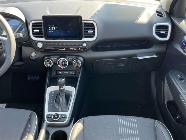 Photo of 2025 Lunar White w/Black Roof Hyundai VENUE