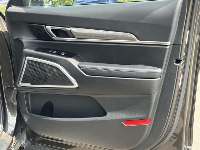 Photo of 2022 Dark Moss Kia Telluride