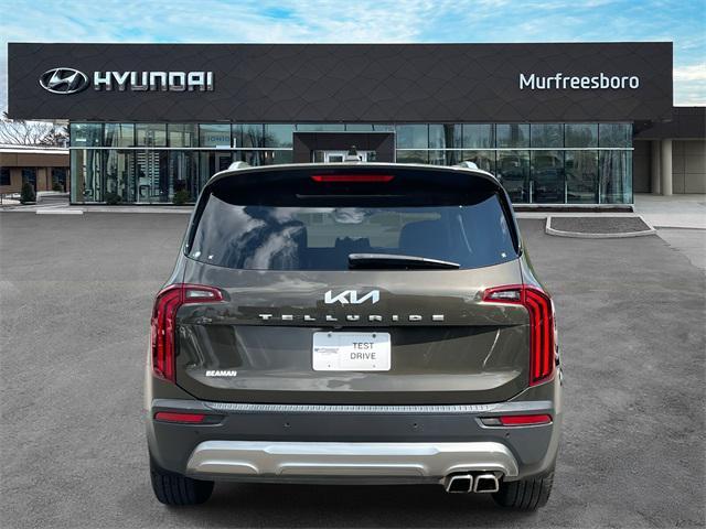 Photo of 2022 Dark Moss Kia Telluride