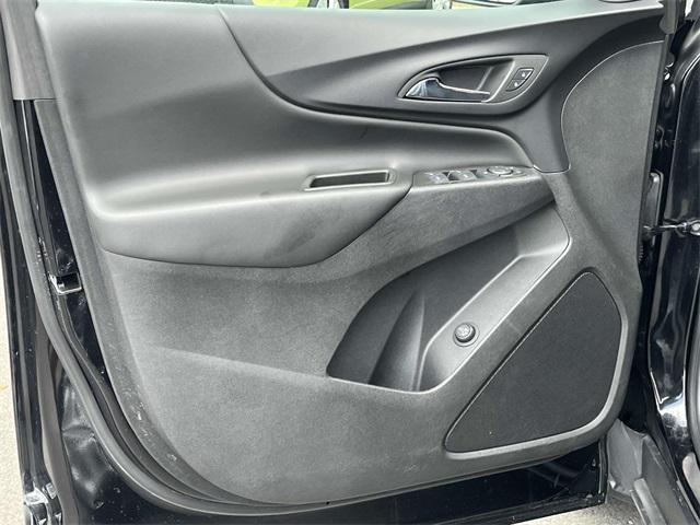 Photo of 2024 Mosaic Black Metallic Chevrolet Equinox