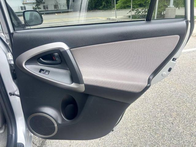 Photo of 2007 Classic Silver Metallic Toyota RAV4