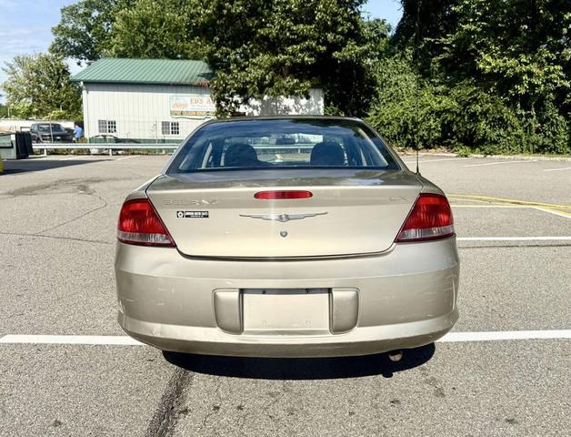 Photo of 2004 Light Almond Pearl Metallic Clearcoat Chrysler Sebring