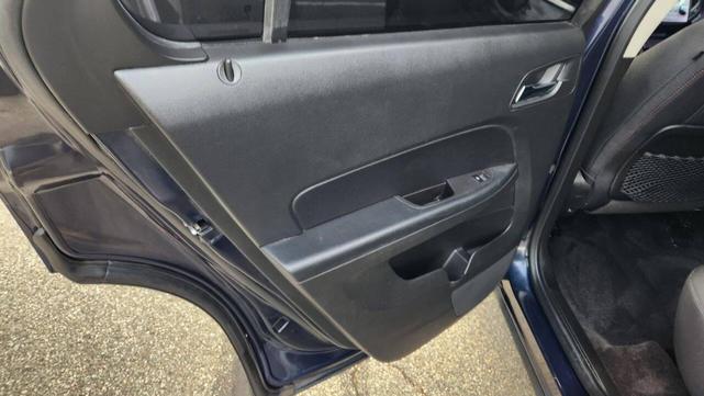 Photo of 2015 Blue Velvet Metallic Chevrolet Equinox