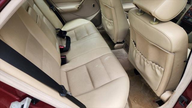 Photo of 1999 Burgundy Mercedes-Benz C-Class